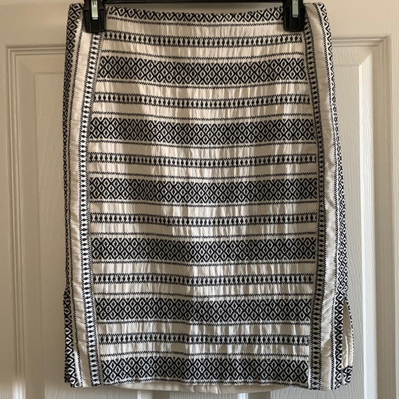 Loft patterned skirt - Picture 1 of 2